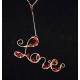 Collier en wire wrapping "love", swarovski rouge